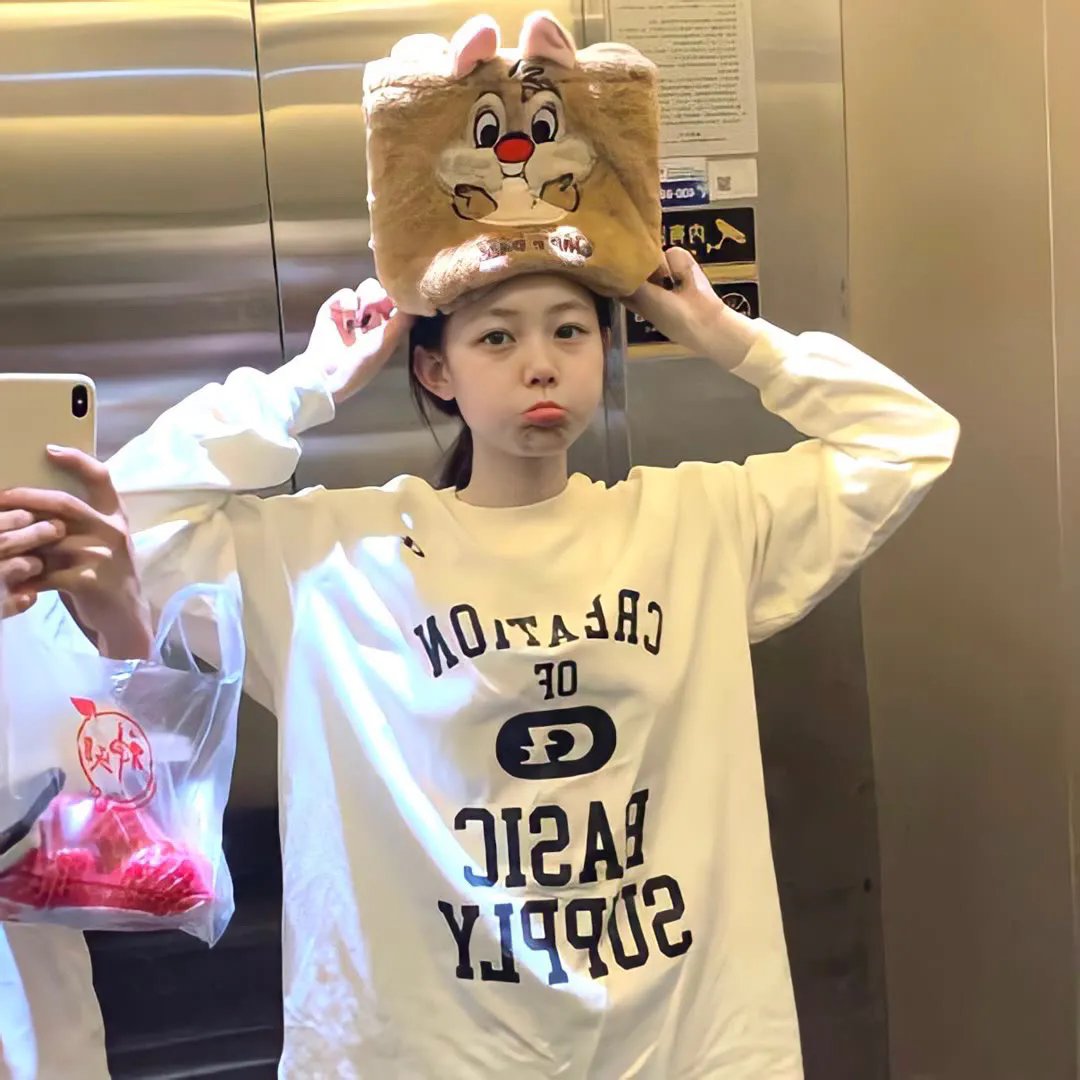 穿着鞋子的贝壳马塞尔